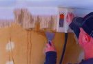How to Remove Wallpaper With a Steamer